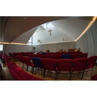 Crossway基督教中心用必发88将人们聚集在一起