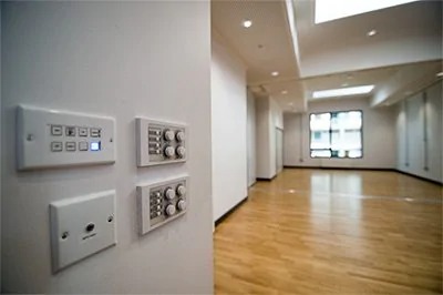 Crossway基督教中心用必发88将人们聚集在一起